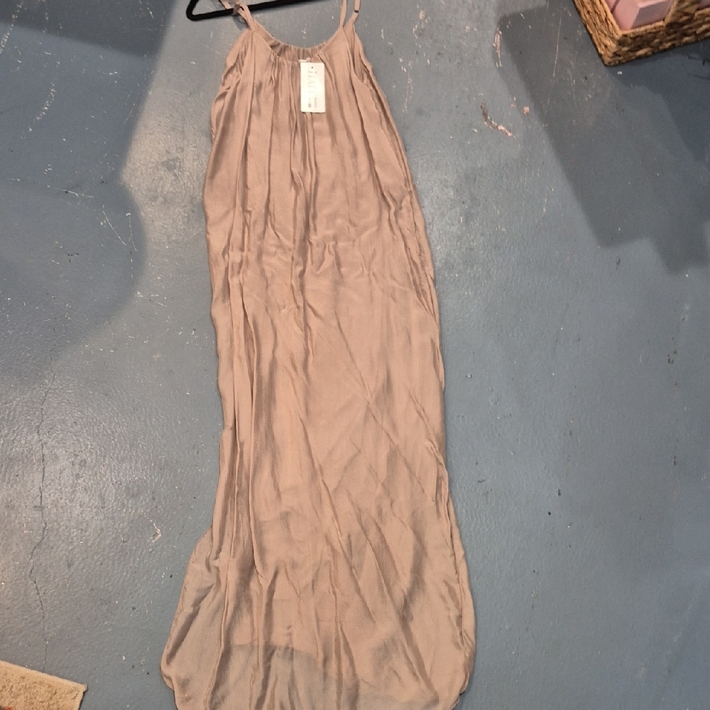 Elegant Beige Maxi Dress
